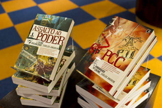 Carlos Amorim lança Assalto ao Poder