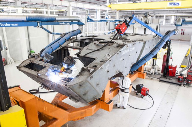 A linha de produção em Sete Lagoas.