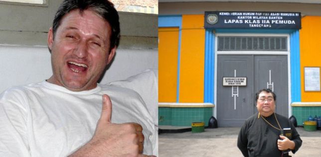 Fotos do portal "Já": à esquerda, o brasileiro condenado; à direita, o repórter na porta de penitenciária indonésia. 