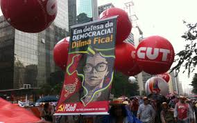 Manifestação de apoio a Dilma.