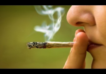 Uso "recreativo" da maconha pode deixar de ser crime. 