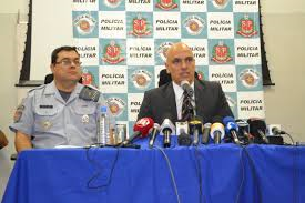 Autoridades de São Paulo tentam explicar o inexplicável: um acerto de contas abaixo da lei. 