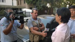 Uma das irmãs de Hiromi Sato dá entrevista à TV Record, logo após a prisão do criminoso: "Estamos aliviados". 